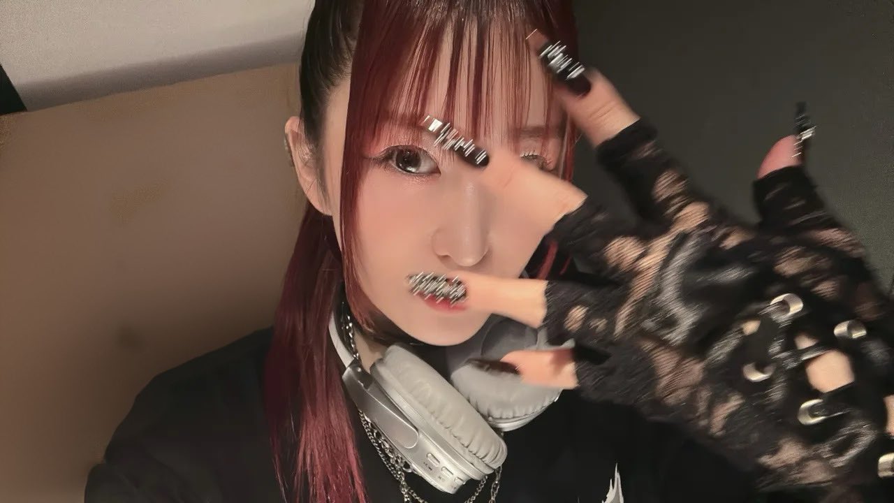 あかめぐ✨ メグandヨコ】赤青ジャージが揃ったらやるしかないっしょ