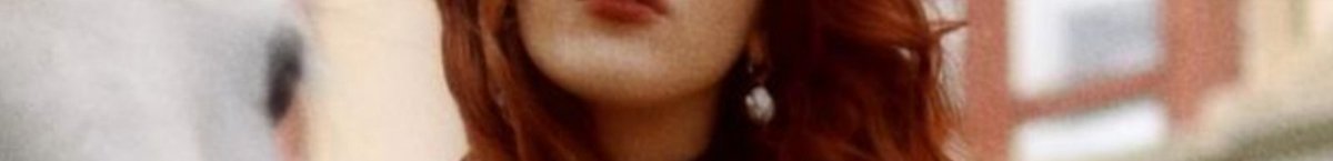 Su estilo, siempre refinado, refleja su predilección por la elegancia. Se rige por los colores rojo, negro y blanco.⠀⠀⠀⠀
⠀⠀⠀⠀
𝐀𝐋𝐓𝐔𝐑𝐀: 1.67 m
𝐏𝐄𝐒𝐎: 55 kg
𝐓𝐀𝐓𝐔𝐀𝐉𝐄𝐒: Cinco.
𝐅𝐀𝐂𝐄 𝐂𝐋𝐀𝐈𝐌𝐒: FC pelirrojas.
Sin embargo hay destacados.
⠀⠀⠀⠀⠀⠀⠀⠀﹀