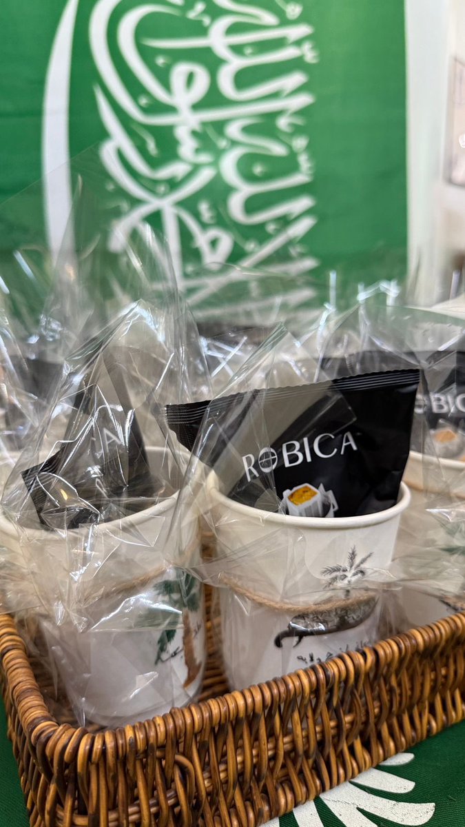 iiZainab2's tweet image. 🇸🇦🤍🤍🤍🤍