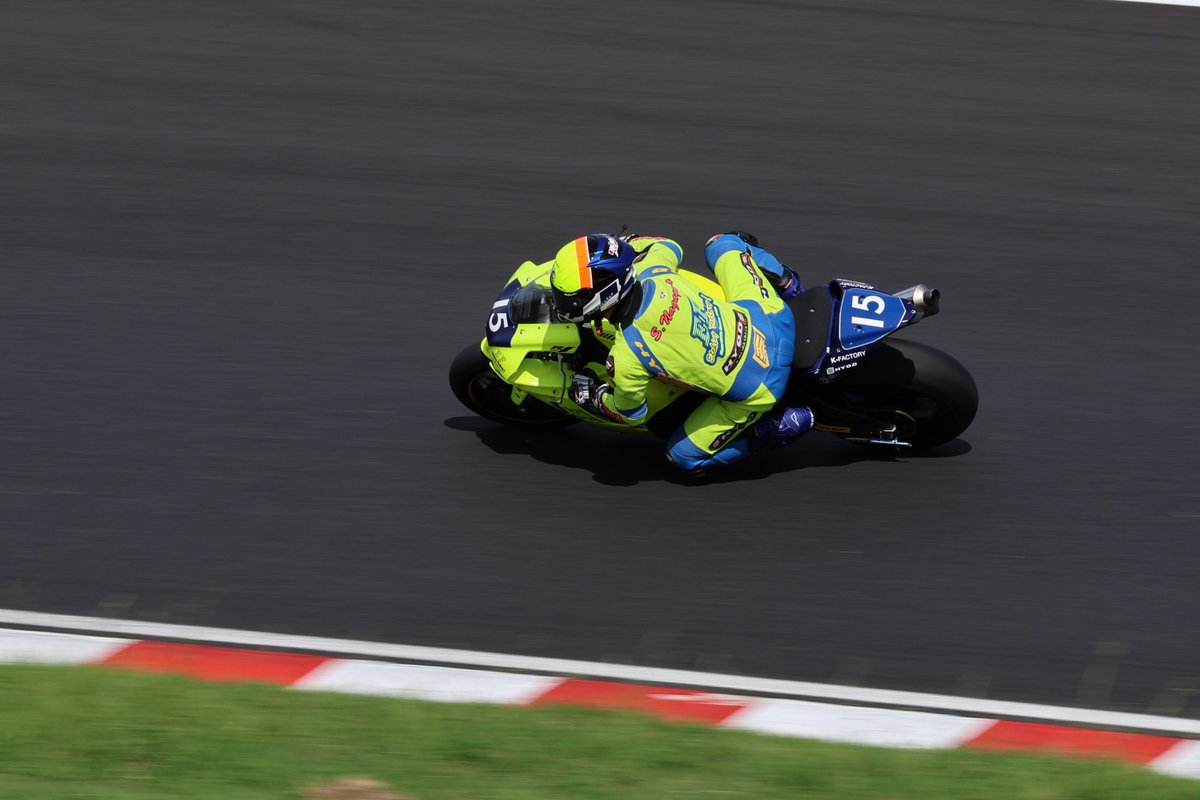 kzkr963's tweet photo. 2025鈴鹿サンデーロードレース　第3戦
INT ST1000
#15 チーム・エッチングファクトリー
永山 翔太 選手
#鈴鹿サーキット
#鈴鹿サンデーロードレース
#永山翔太 https://t.co/JgaaSaT7qp