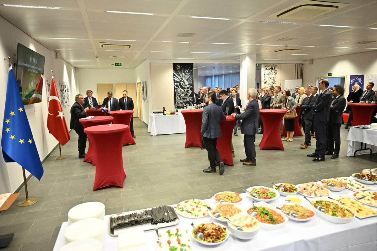 In collaboration w/ <a href="/turkihracat/">TİM</a>, we discussed “Competitive and Sustainable Agri-Food Value Chains” w/ representatives from the 🇹🇷&amp; 🇪🇺 agriculture-food sectors &amp; <a href="/EU_Commission/">European Commission</a>.
We continue our efforts to strengthen food safety &amp; enhance our 🇹🇷-🇪🇺trade in agriculture &amp; fisheries.