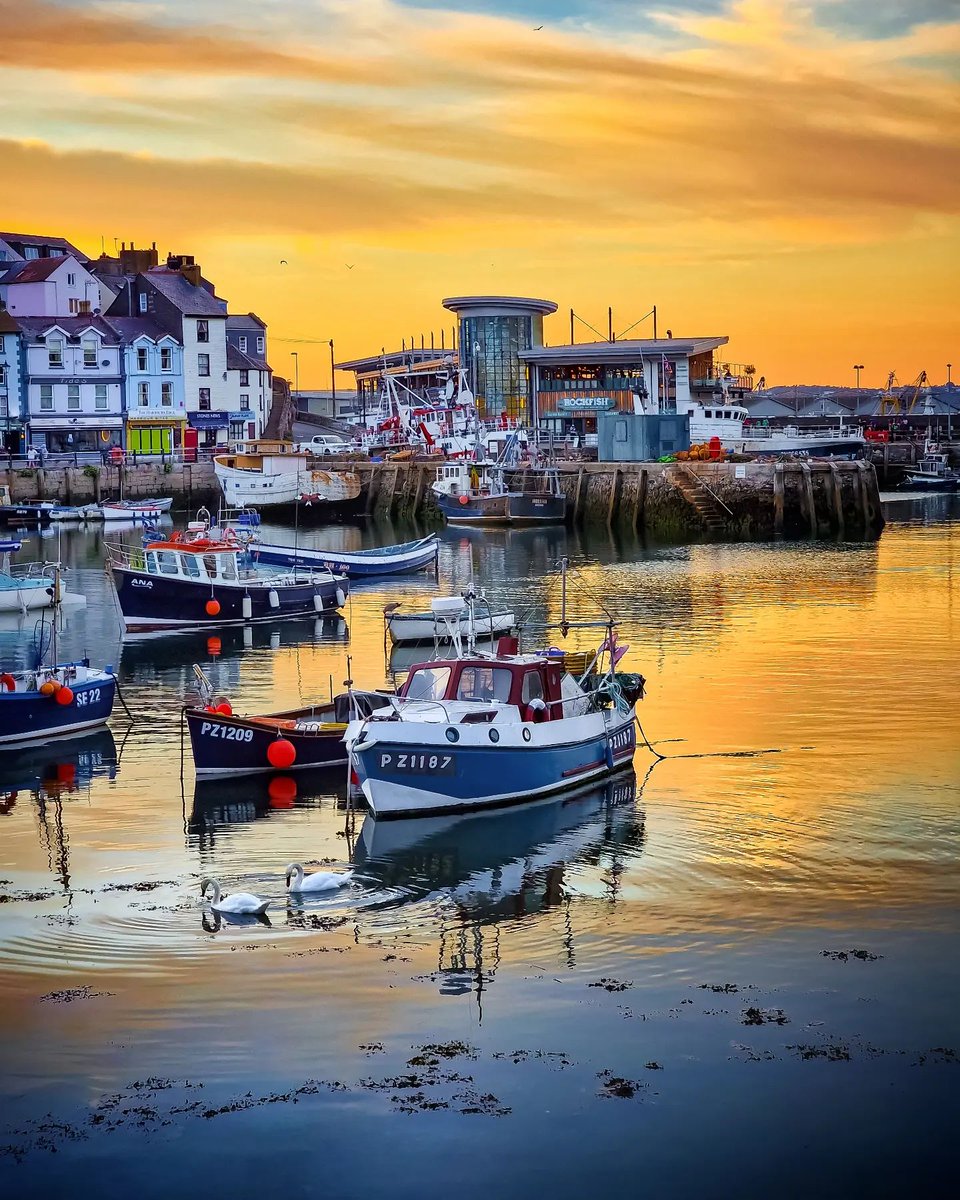 ⏱️ Only 1 week left until the ‘Brixham in Images’ photo competition closes! ⏳ 

Head to our website to enter and review the Competition Terms and Conditions: bit.ly/40tSfr7

#brixham #photography #englishriviera #devon