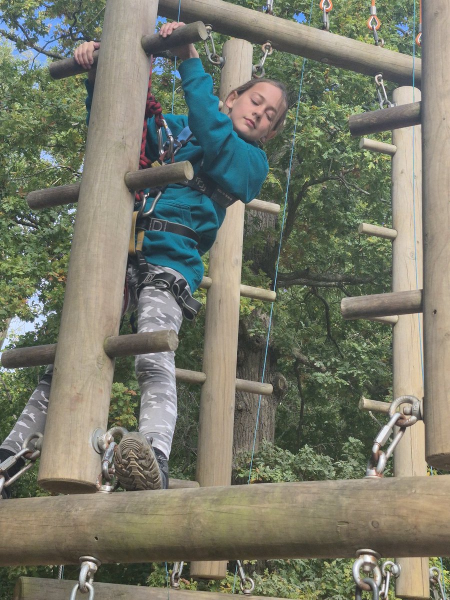 Mr Riley tweet media