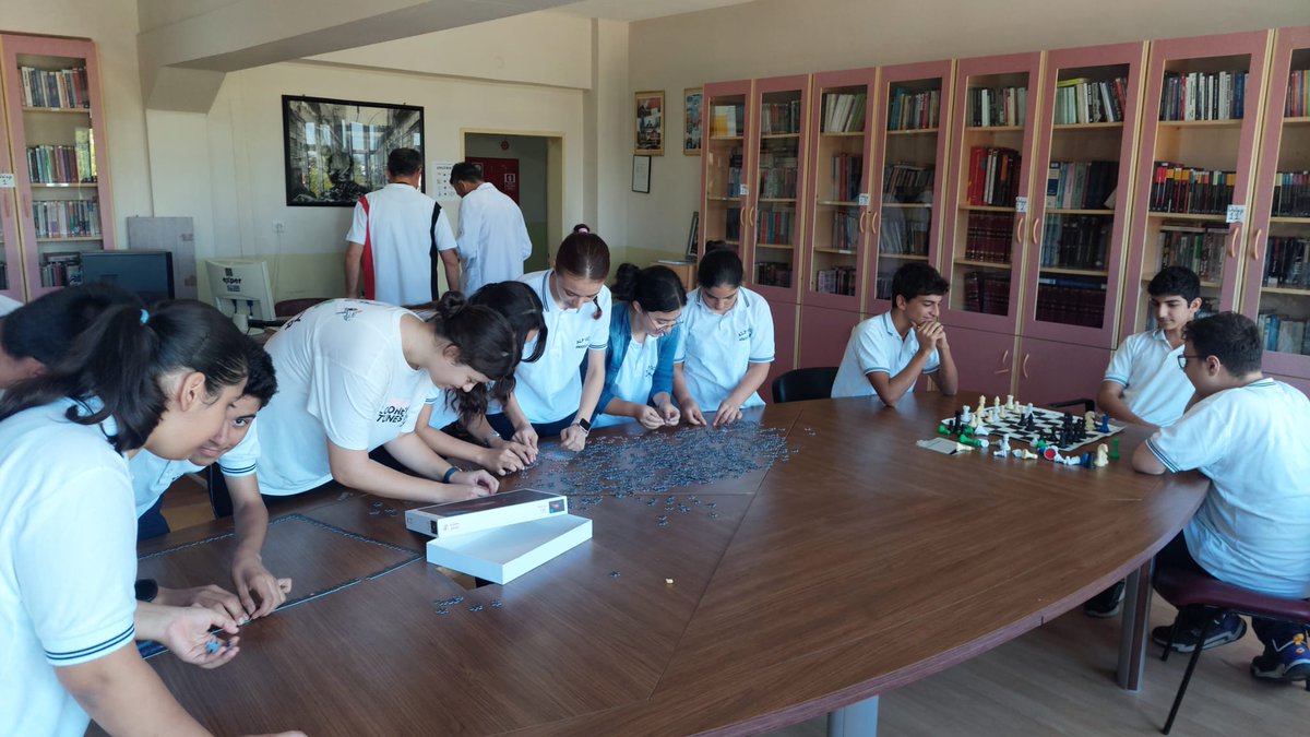 📷
Kütüphanemiz, Öğrencilerimizin Buluşma Noktası Oldu

alpoguzanadolulisesi.meb.k12.tr/icerikler/kutu…