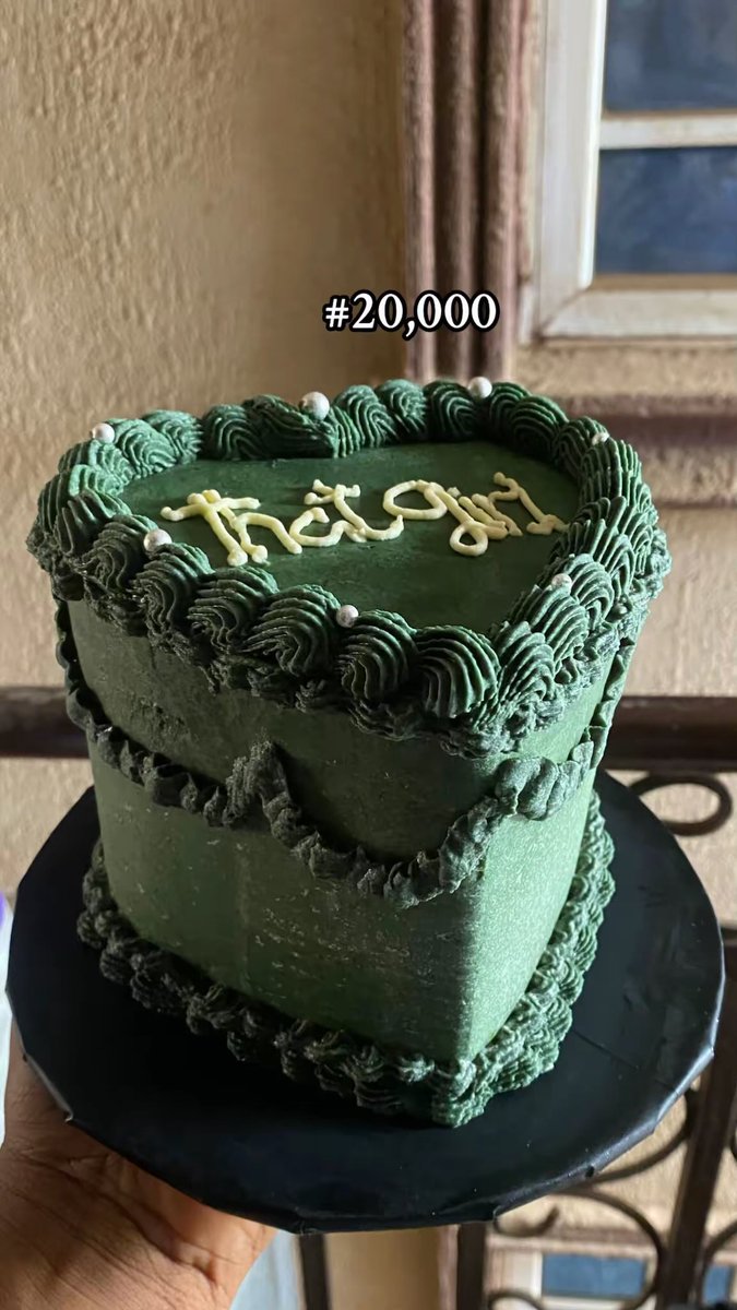 CASTIO_Bakery's tweet photo. We make budget friendly cakes 🎂 

Send a dm to place an order 🛒 https://t.co/cePXXcmwf8