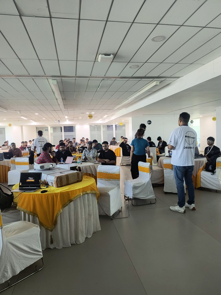 GM fam! 

Who’s around at the hackathon? 👋

<a href="/Yellow/">Yellow</a> <a href="/BizthonOfficial/">BizThon | Global Business Hackathon</a>