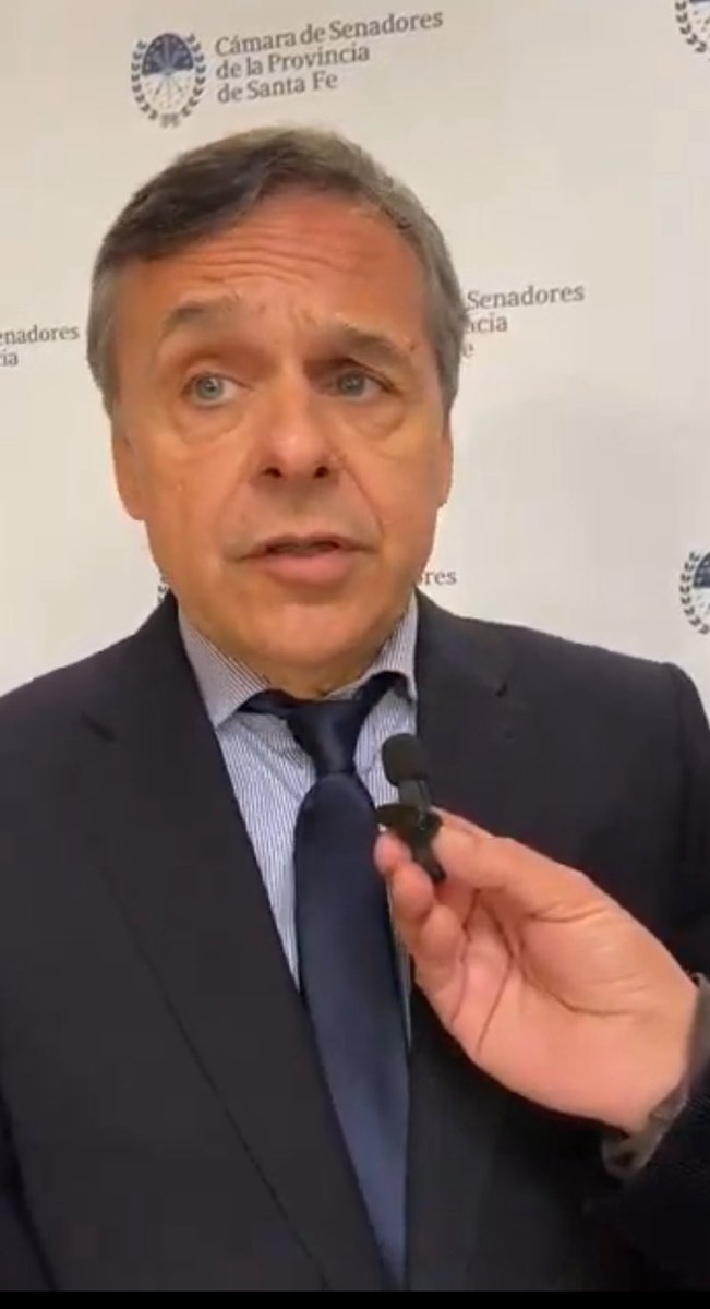 Buenos días!! En un ratito nos visita el diputado nacional Diego Giuliano <a href="/DiegoGiuliano/">Diego Giuliano</a> - Lo escuchás en Amanecer no es poco por <a href="/lt9lider/">LT9 - La Nueva Nueve 🎙️</a> 📻👉am 1150 o a través de la app de La nueva nueve -