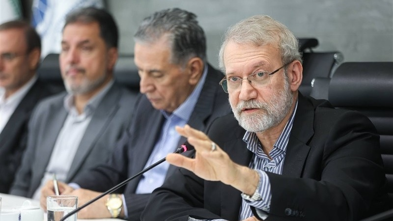 KoldavidIran's tweet image. לאריג'אני חושף: איראן ניסתה לפתור במו"מ את סוגיית מנגנון #סנאפבק, אך "הצדדים האחרים היו חמדניים". לדבריו, אפילו נחתם הסכם במצרים לאחר מסרים מצרפת דרך הסבא"א. המתח סביב איראן ויחסי המעצמות שוב במוקד.
#איראן #snapback  #JCPOA #IranDeal