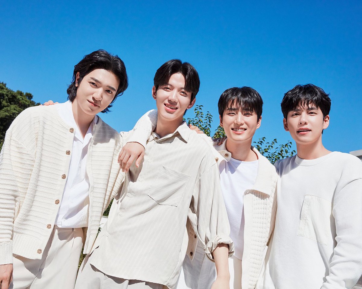 เอางี้นะ DAY6 เป็นวงคุณภาพที่ไม่ได้มีดีแค่หน้าตา อยากให้ติดตามวงกันเยอะๆ หวังว่าจะเจอทุกคนที่คอนเสิร์ตของ DAY6 เสาร์นี้ อิมแพ็ค อารีน่า ซื้อวีไอพียังทัน คลิกที่ shorturl.at/8bxSp  

#DAY6_10th_Anniversary_Tour
#The_DECADE
#The_DECADE_BANGKOK