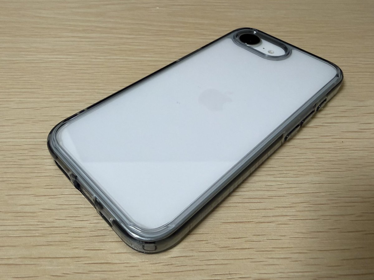 supersonicson31's tweet image. Sipgen のクリアケース、透明感が半端ないです！iPhone16eのホワイトがよく映えます！
#Spigen
#iPhone6e
詳しくはこちら👇🏻
amzn.to/46SXcNK