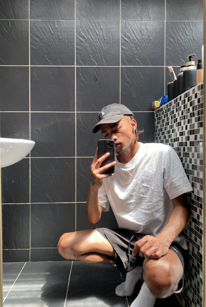 FaeezBazier1's tweet image. Wassup y’all