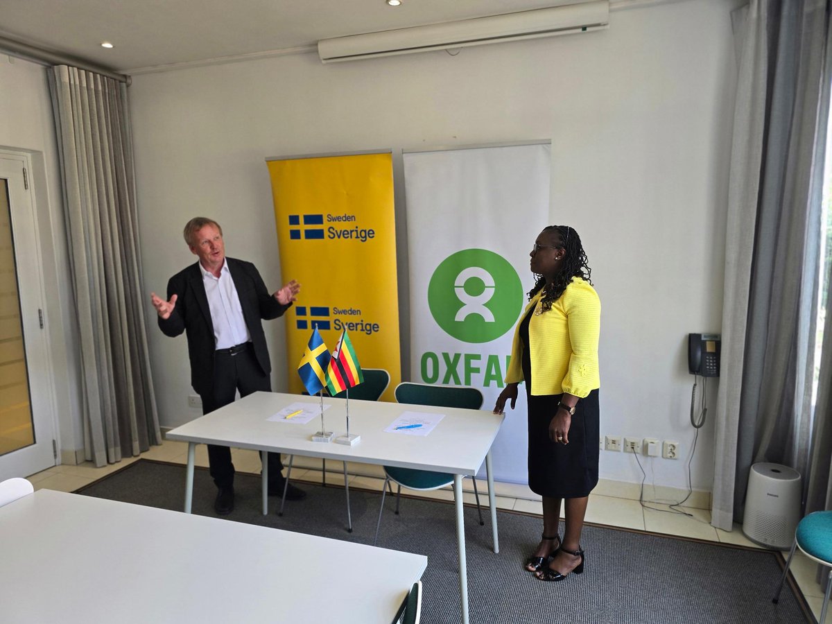 OxfaminZim's tweet image. 🚨 Exciting News! 🚨
We are thrilled to announce the signing of the grant agreement for the 3 year @SwedeninZW / @Sida funded SIMBISO Project: "Empowering Farmers for a Climate Resilient Future Through Market Systems."
#SIMBISO
#ClimateResilience
#CommunityDevelopment