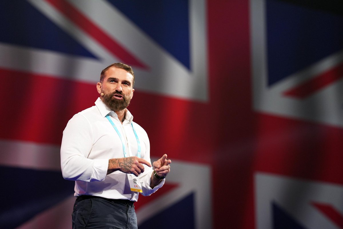 QprEver's tweet image. 🇬🇧 We all need to give our backing to Ant Middleton to become Mayor of London - to replace Sadiq Khan

A straight talking proud British patriot with an agenda to make our streets safe again &amp;amp; make London great again
#AntMiddleton4LondonMayor
#GetKhanOut 🇬🇧