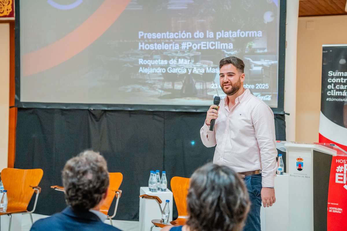 AytoRoquetas's tweet image. 🌍🍴 El Castillo de Santa Ana ha acogido la charla “Hostelería por el Clima”, organizada por Grupo Coca-Cola y ECODES con la colaboración del Ayuntamiento de Roquetas de Mar, dirigida a profesionales de la hostelería roquetera.

#HosteleríaPorElClima #Sostenibilidad