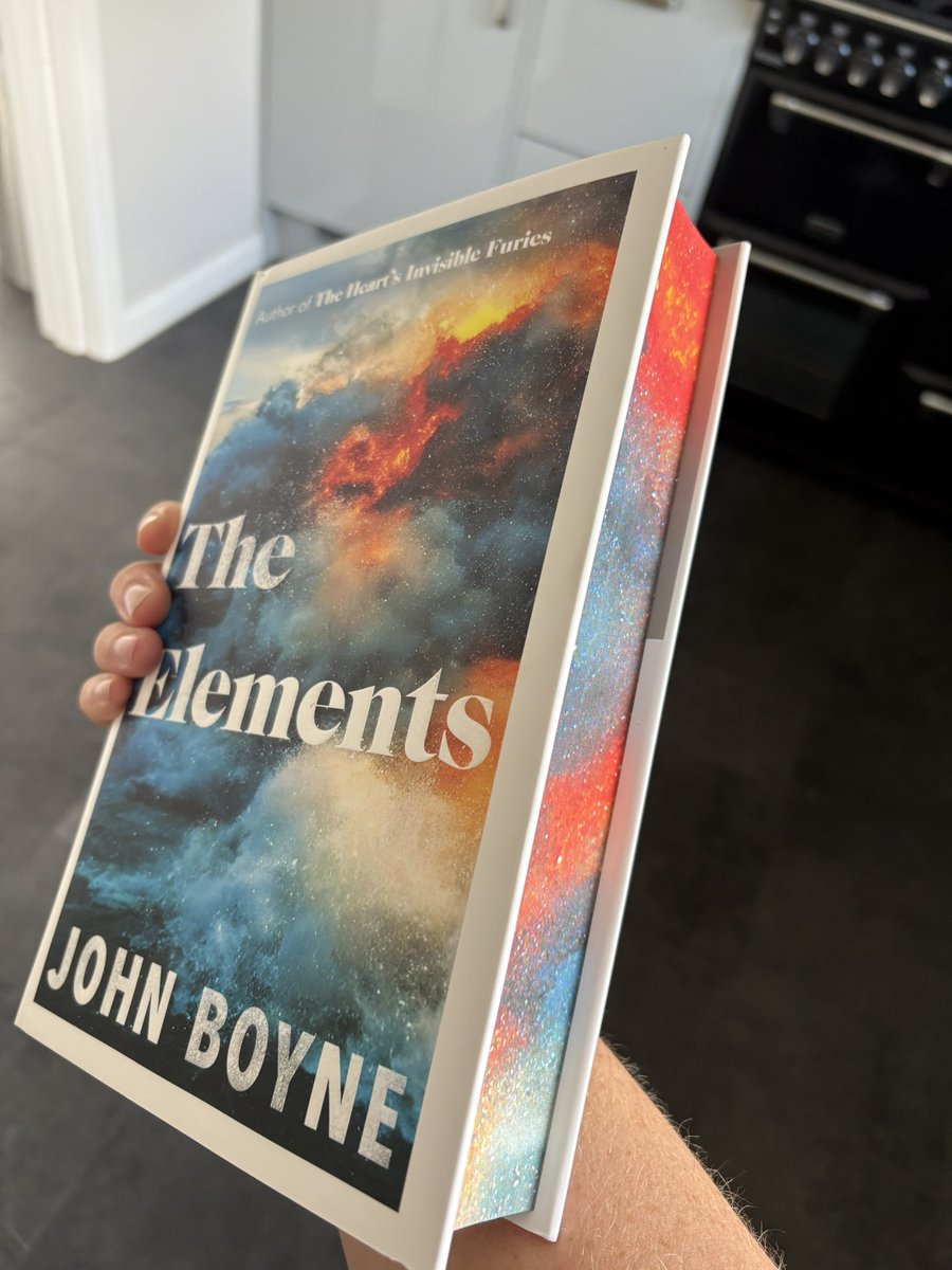 How gorgeous is this volume! 
I’ve read them all but couldn’t not have this!
Thank you <a href="/JohnBoyneBooks/">John Boyne</a> for writing such a brilliant series.
Early birthday treat from me to me! 😆