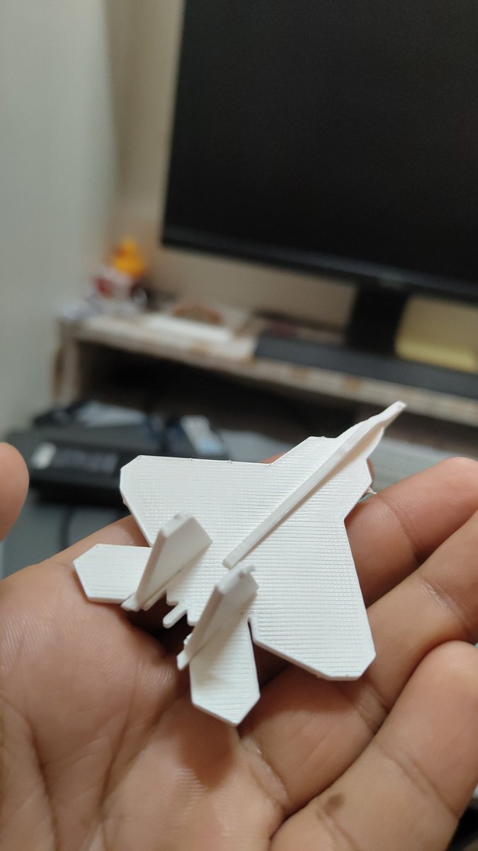 techvatsa's tweet image. a friend of mine 3D printed and F22, would y&apos;all have a nice collection from @reach_defence if we printed the whole set?

it&apos;s assembl-able