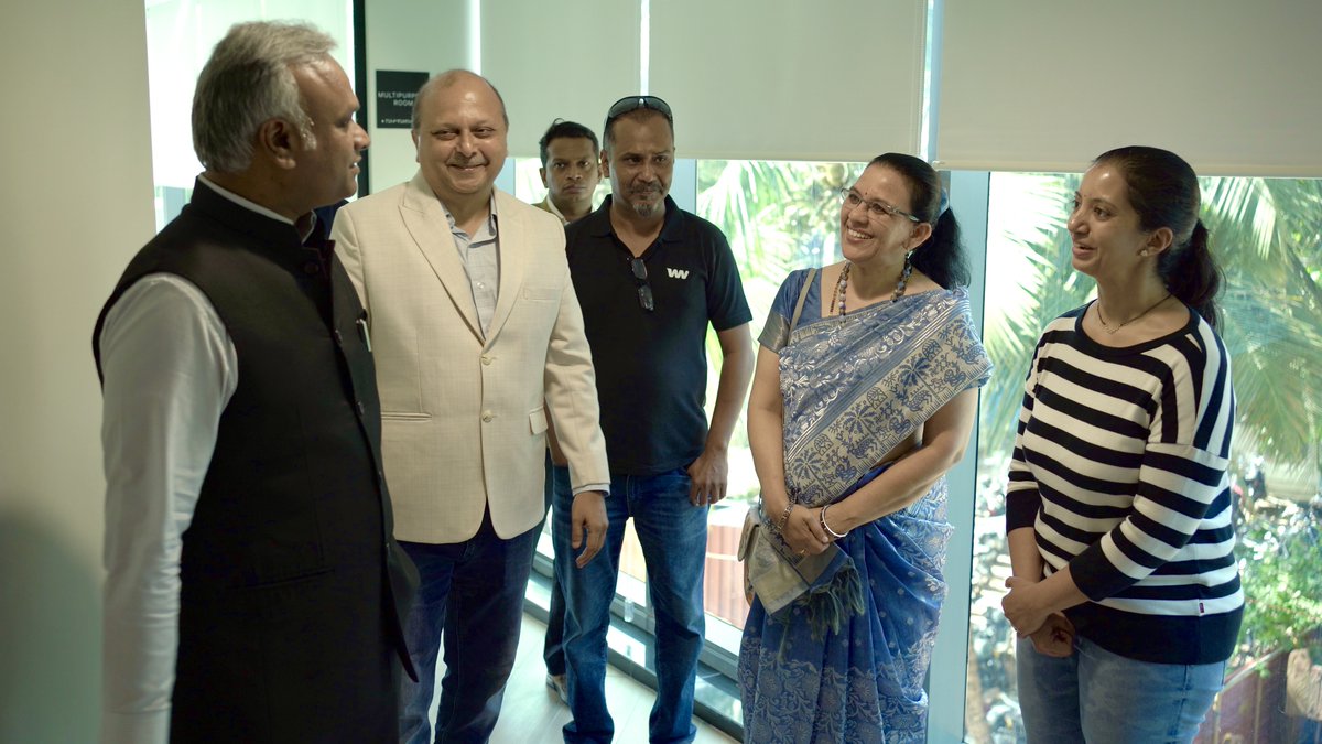 itswrkwrk's tweet image. The walkthrough sparked meaningful conversations around opportunities, talent, &amp;amp; the exciting future of the city’s Silicon Beach journey. We are grateful for the Minister’s time, insights, and encouragement as we take this vision forward. #wrkwrk #ManagedWorkspaces #Mangaluru