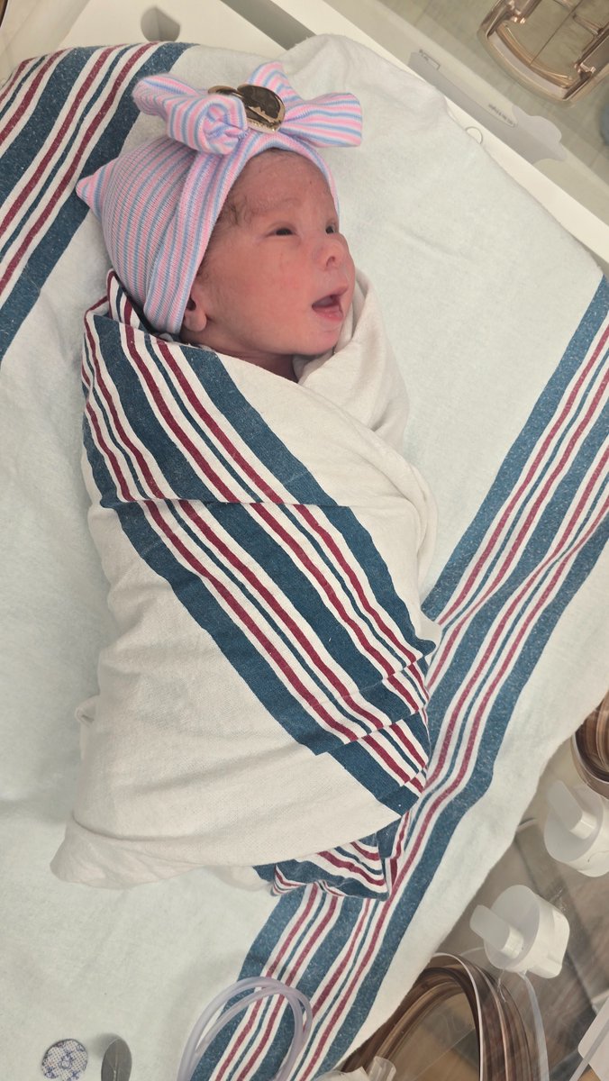 Zac = KOllOꓘ tweet media