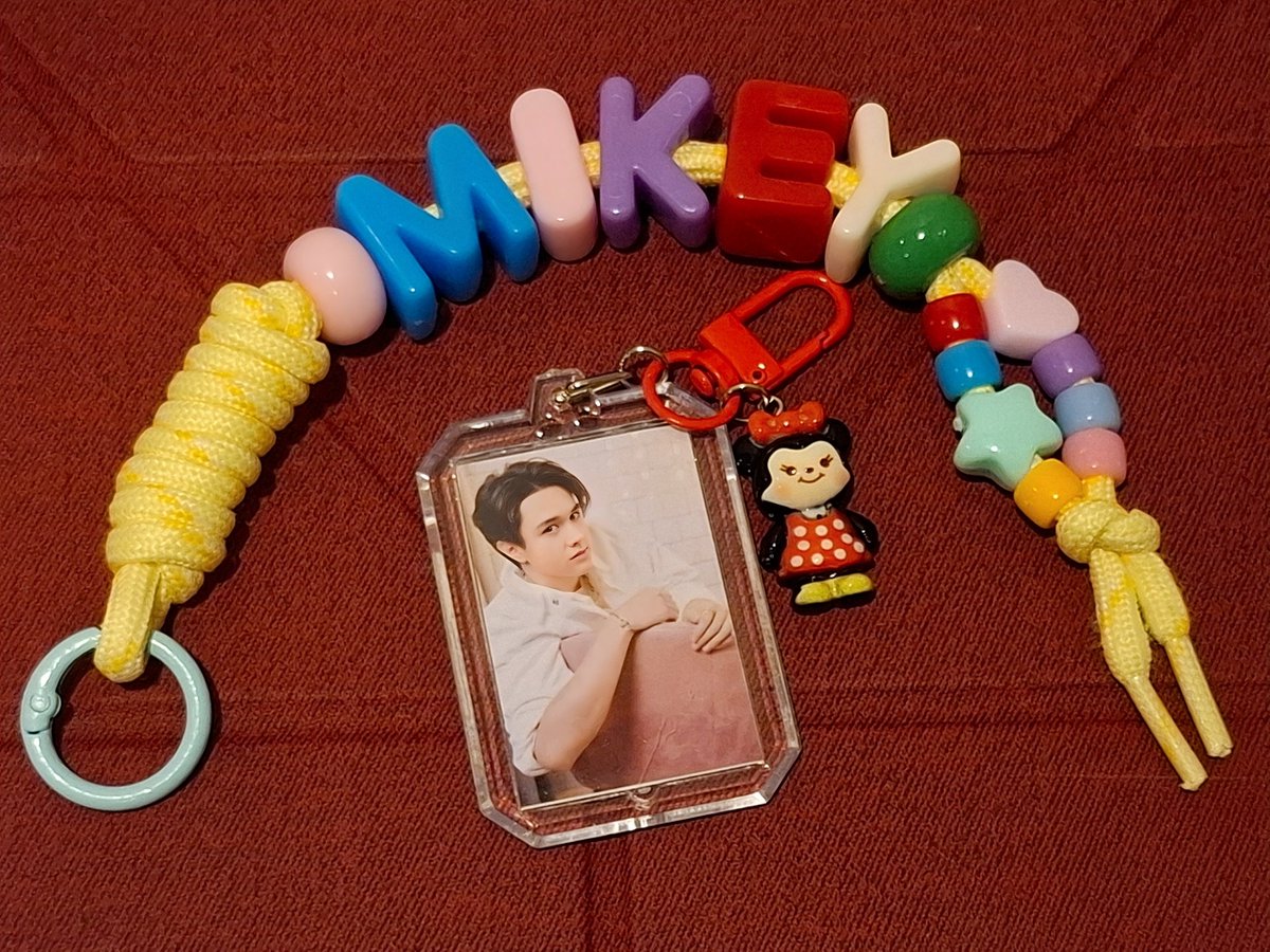 <a href="/BabaraBen2954/">Babara Ben💚🐶🐰💚</a> <a href="/orawan_o66764/">oo🥰🥰💚💚🧡🧡</a> <a href="/pee_jaew/">P”Jaew</a> <a href="/mikepanitan_072/">mikepanitan</a> ได้กรอบรูป พวงกุญแจเป็น กอว. ของน้องมาค่ะมัม น่ารักมากๆ 🥰🥰🥰

#ไมกี้ปณิธาน #mikepanitan 
<a href="/mikepanitan_072/">mikepanitan</a>