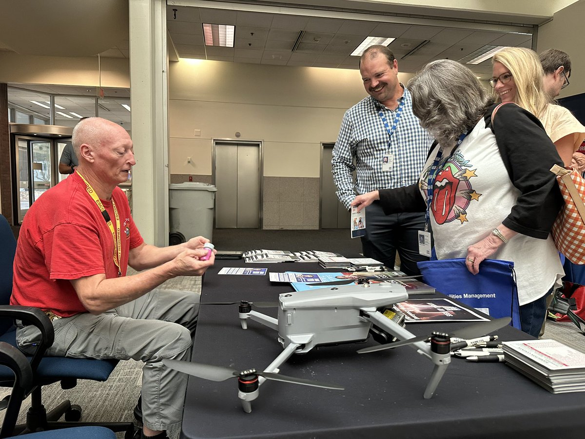 HCOEM personnel participate at the TVA Health &amp; Safety Fair