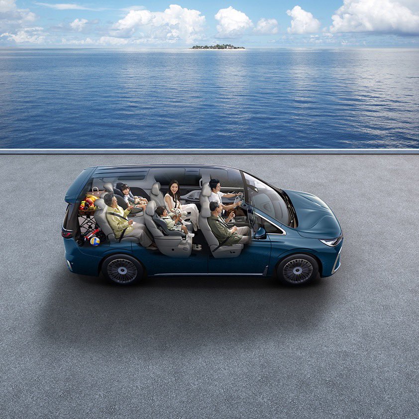 linconbravos's tweet image. Family adventures begin with every ride.