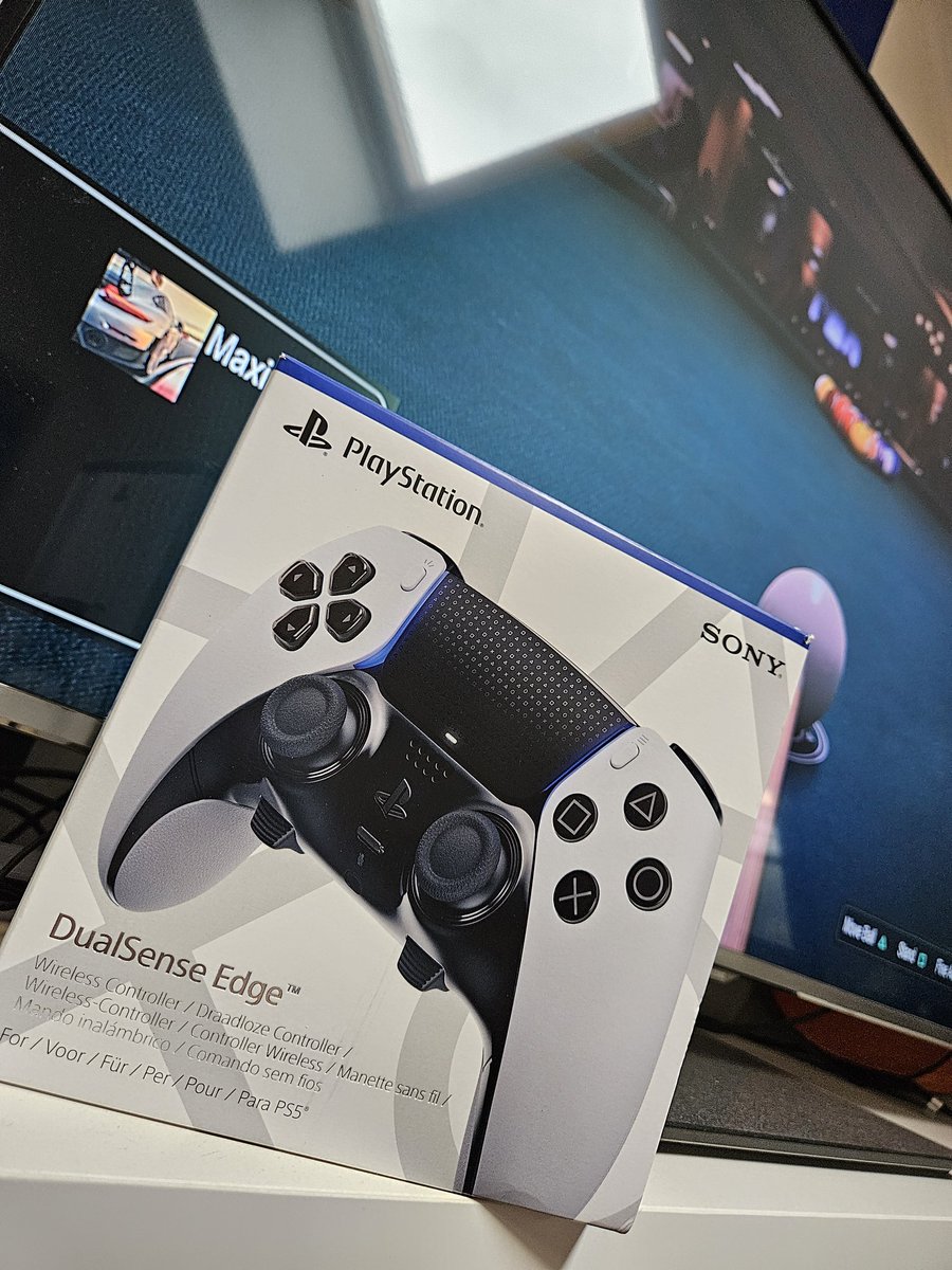 SoTotallyMax's tweet image. Hey @PurePoolPro !
Thank you again so, so much for this amazing prize! What a nice gift to come home to 🙌
Now I&apos;m off to play some Pure Pool with my new Dualsense Edge 😍. And soon enough on Pure Pool PRO!!

Love you guys !!!