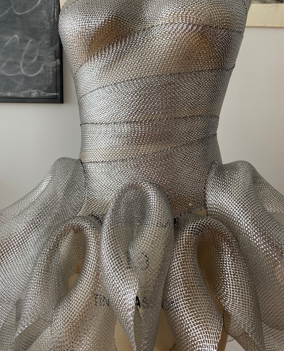 Work in progress "bustier metal dress", by Sean Rentero. We could wear it just like that.