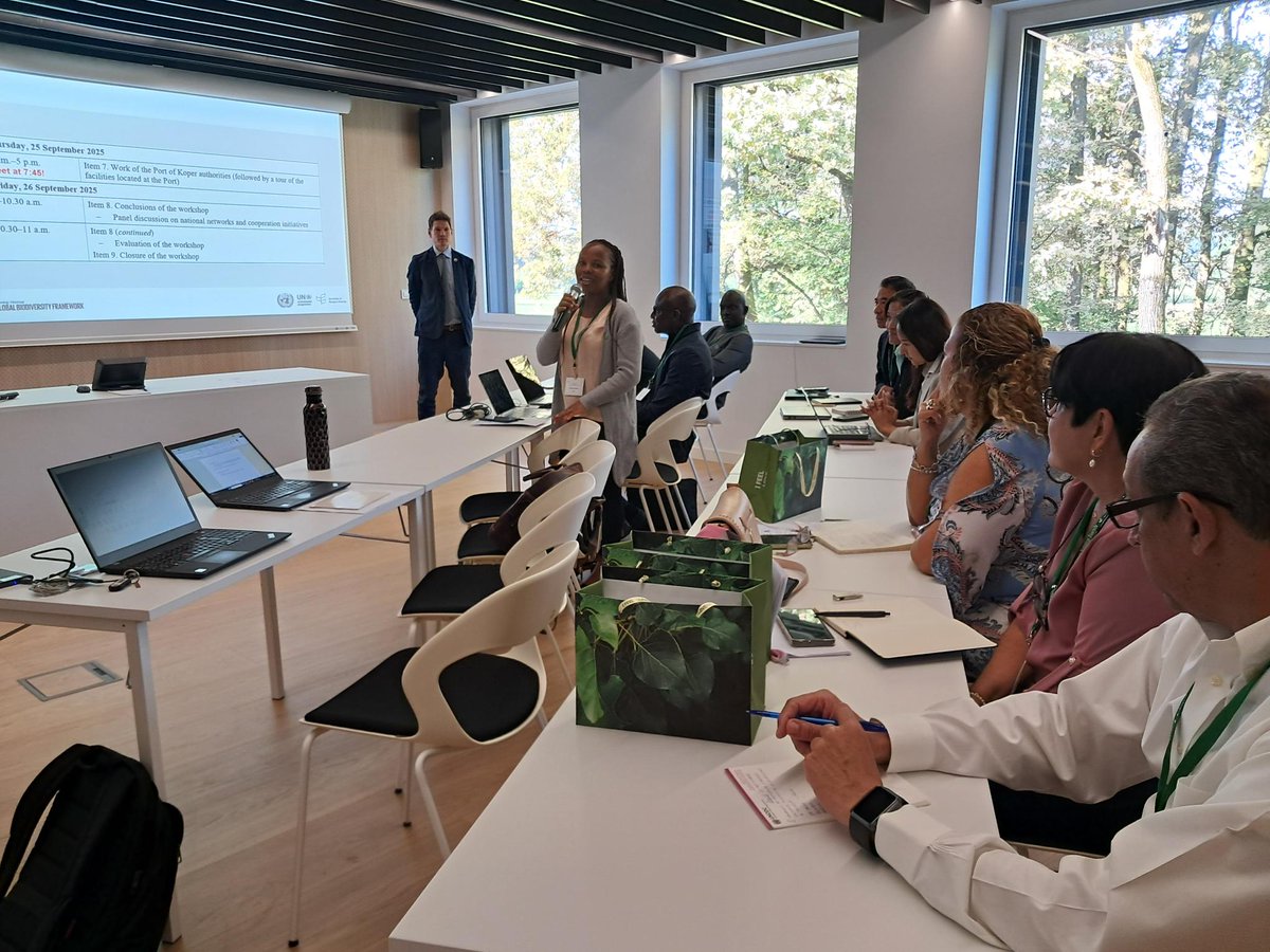 BCHCPB's tweet image. Photos: Workshop on the detection and identification of living modified organisms (#LMOs) and the role of customs officials in implementing the Cartagena Protocol on #Biosafety - cbd.int/meetings/CP-DI…
@UNBiodiversity 
@wadzanayi14 
@SchomakerAstrid