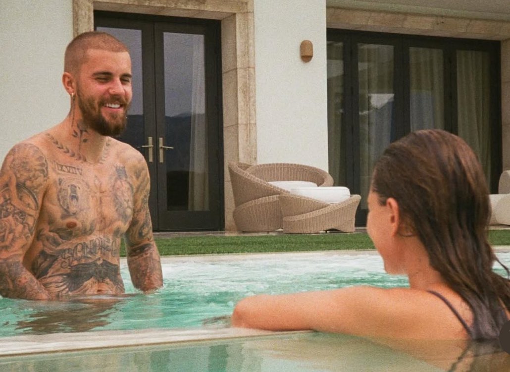 G1n2oPxXgAAA2Bi?format=jpg&name=medium Love on Display: Justin Bieber Shares Tender Moment With Hailey After Scouting Coachella 2026