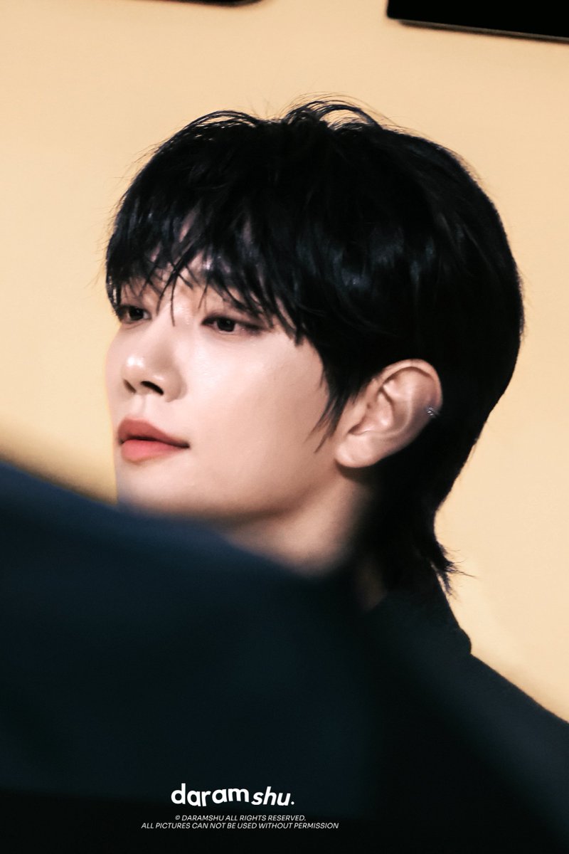 250924 

#JOSHUAxOnitsukaTiger 
#JOSHUA #조슈아 
#세븐틴 #SEVETEEN 
<a href="/pledis_17/">세븐틴(SEVENTEEN)</a> <a href="/OnitsukaTiger/">onitsukatiger</a>