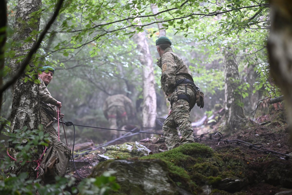 Exercise Wet Kipper 🌊💪 took employers of RMR personnel into the action – from rock climbs to water crossings – to show what our Reservists do.

Thanks to RFCA Lowland, Highland, Northern Ireland &amp; North East England for their support! 👏

#RoyalMarinesReserve #Teamwork