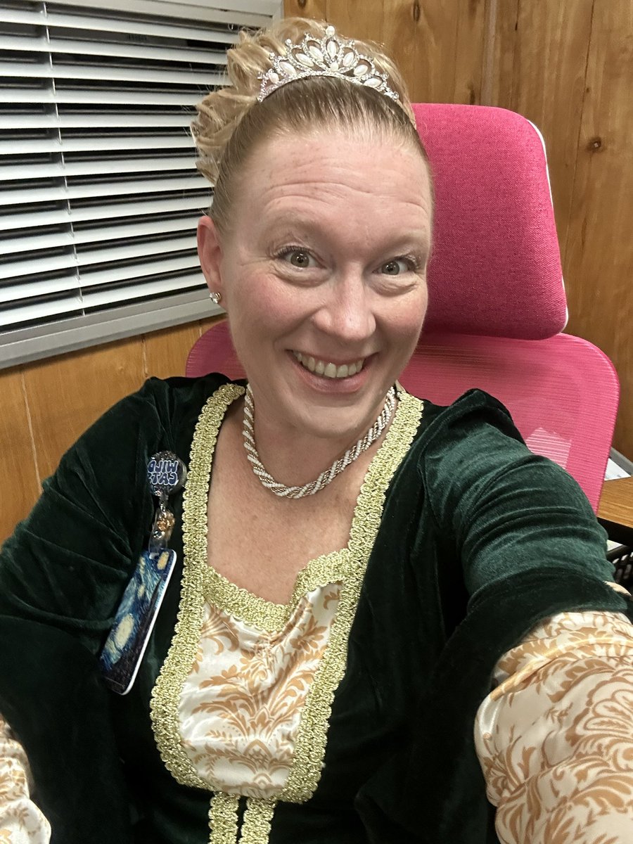 Homecoming Week Fairytale Character day fun! <a href="/TISDTMHS/">Tomball Memorial High School</a> #DestinationExcellence