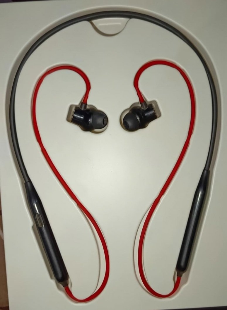 rhnghosh1's tweet image. @PeteLau While you launch the Find X9 Series, OnePlus is ruining lives! 39 days on Z2 claim (INSR250819000526). You took my undamaged Z2, lied about damage, sent wrong Z, marked 'refused'—Rakesh’s 5-day lie &amp;amp; mental trauma! Send new Z2 &amp;amp; compensate now! #OnePlusBoycott