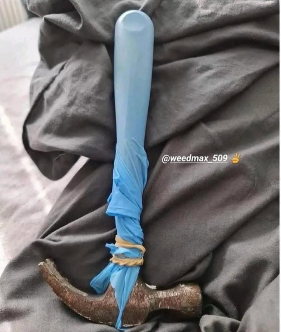 Li voye lòt la pran chaj