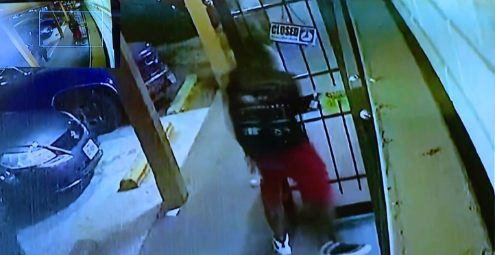 On the stand now... A store owner from MLK Blvd where Tony Earls allegedly pointed a gun at his stepson &amp; it was caught on camera. This incident, from a year after Arlene Alvarez’s death, is being presented as part of the punishment phase. Trial in that case was delayed. <a href="/KHOU/">KHOU 11 News Houston</a>