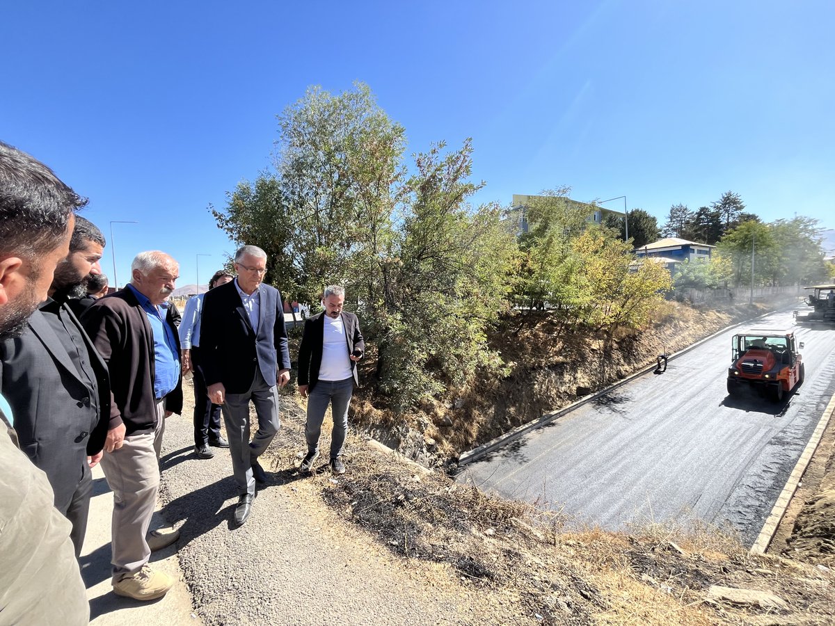 📌 Muş Belediyesi, Sütlüce Mahallesi alt geçidi yeniledi

Muş Belediyesi Fen İşleri Müdürlüğü tarafından uzun süredir çözüm bekleyen İstasyon Caddesi üzerinden Sütlüce Mahallesi’ne geçişi sağlayan demiryolu alt geçidinde yol yapım, genişletme ve onarım çalışmaları tamamlandı.