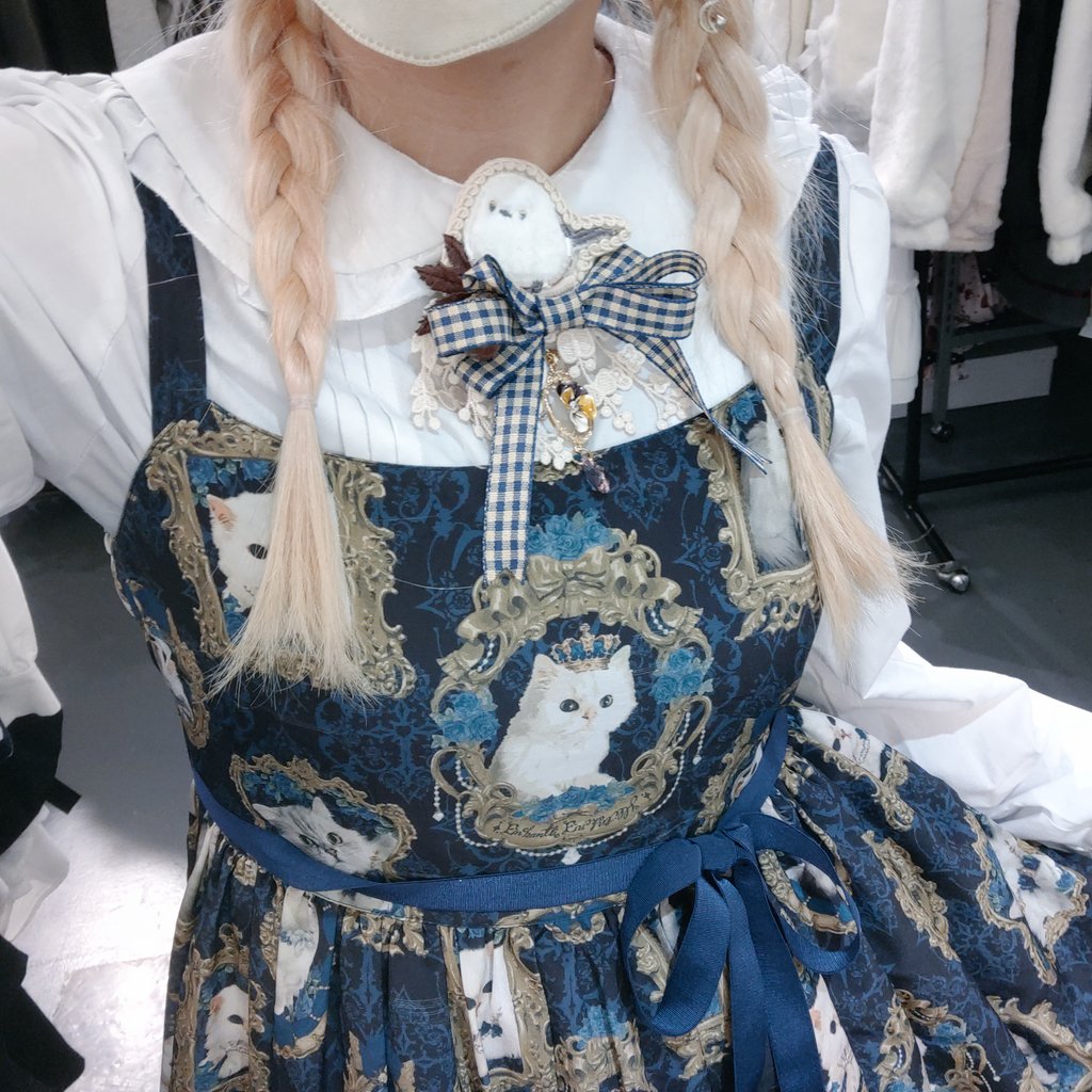 アンシャンテリー猫の王女達の肖像画ジャンパースカート　青 アンシャンテリー猫の王女達の肖像画ジャンパースカート 青