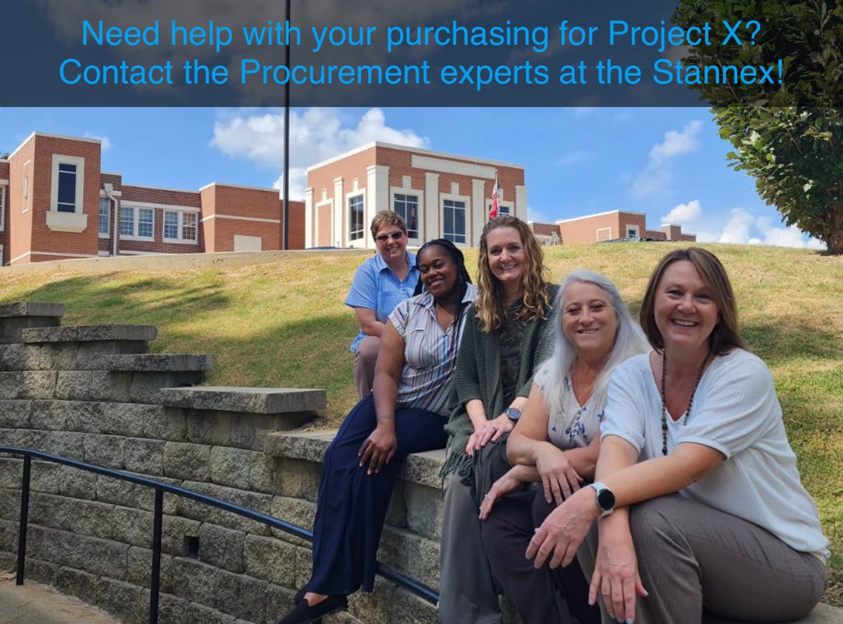 Mayor Maureen Fraser surprised the Procurement team today with her first-ever “Mayor’s Pick” trophy from #CityHallSelfie Day!

They posed outside the “Stannex”, the staff nickname for the Stan Joyner Municipal Annex. 

Congrats to this fantastic team!