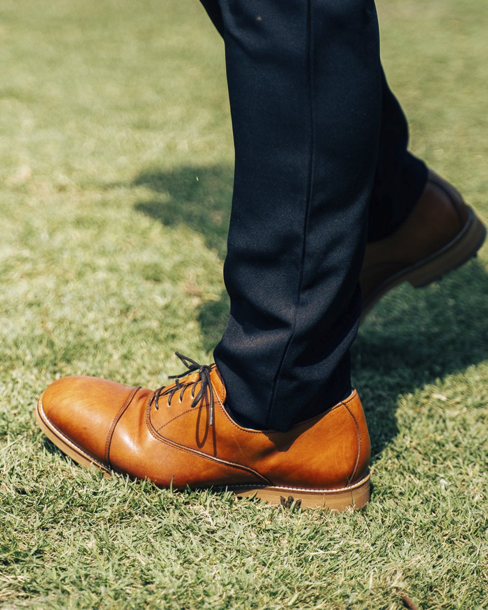 Warm tones, rich leathers, autumn luxury redefined 👞🍂
👉bit.ly/LGRomaBrown
