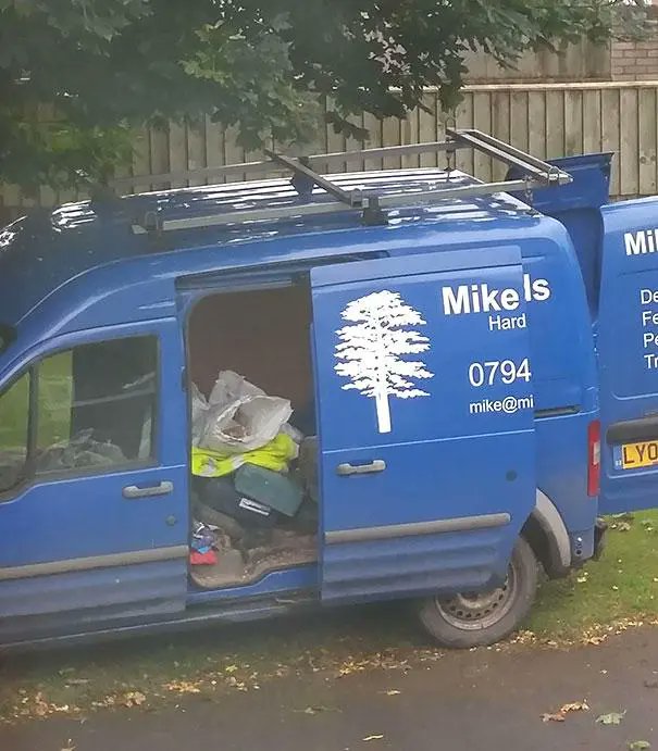 Stansaid Airport tweet media