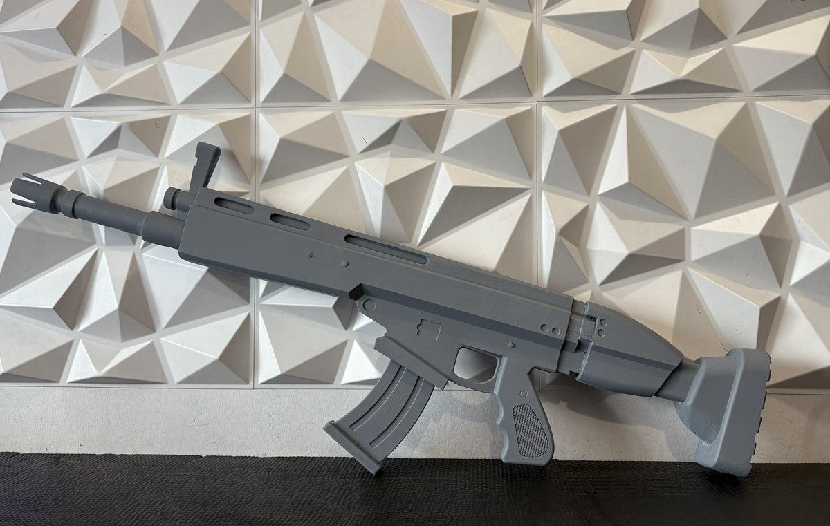 HardwareModding's tweet image. In progress 👀👀👀 

Un grand merci à @sunluofficial   notre partenaire de résine 3D 

Soyez à l’affût 😜