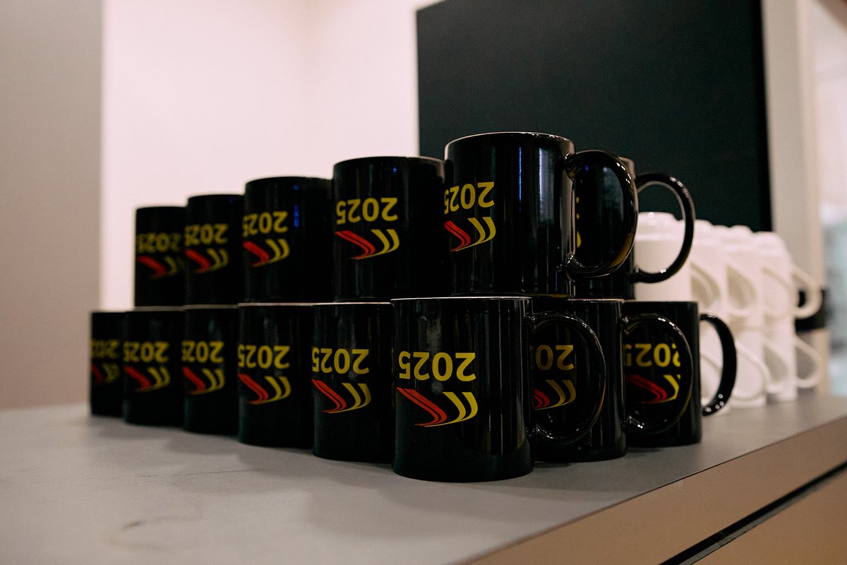 RefondOpto's tweet image. 🎥 Highlights from ISAL!
Refond takes the stage at the ISAL Forum Exhibition, Booth #31, showcasing our latest innovations in automotive lighting and display technology. ✨

ISAL Symposium #RefondOptoelectronics #ISAL2025 #Innovation #AutomotiveLighting #DisplayTechnology