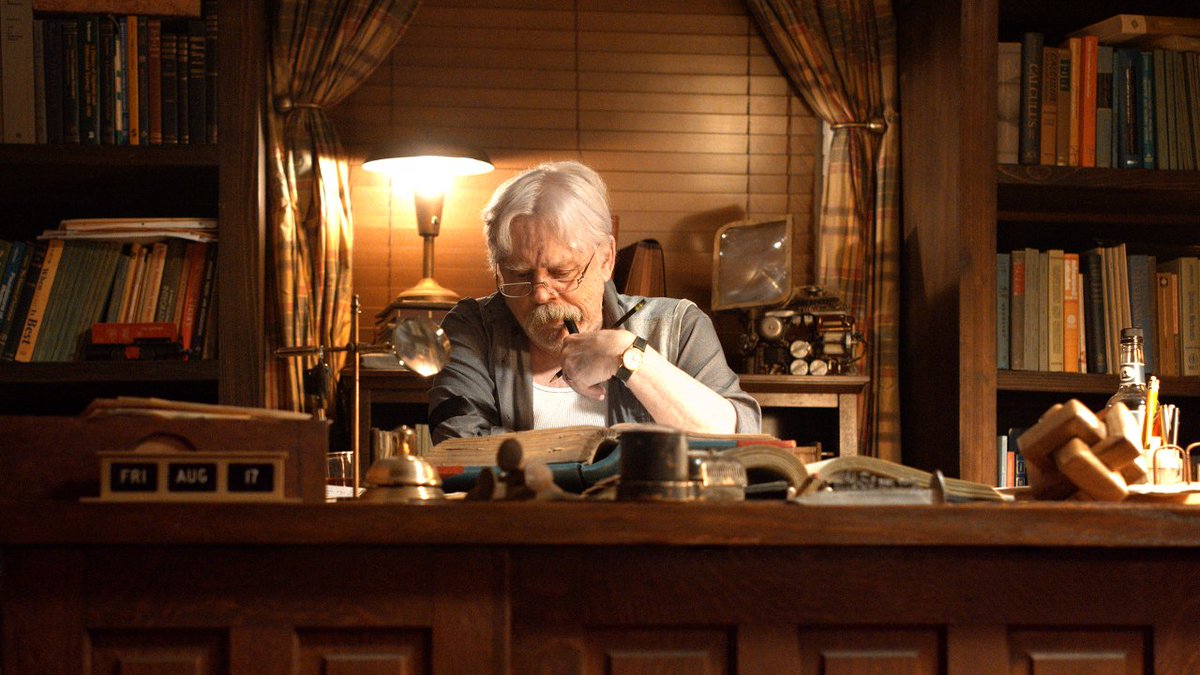 BDisgusting's tweet photo. THE LIFE OF CHUCK returns to theaters for one night only on October 1 via @neonrated.

Screenings will feature an exclusive conversation with writer-director Mike Flanagan and actor @MarkHamill. https://t.co/tCOWkizdIY