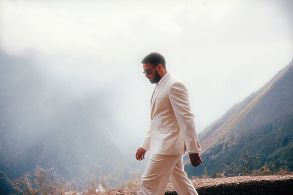 NEW MUSIC OUT THIS FRIDAY ✌🏻 hypeddit.com/g9jp3d