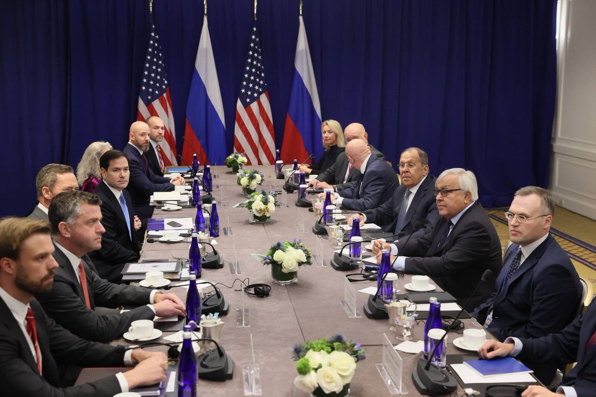 🇷🇺🇺🇸 С.В.Лавров проводит встречу с Государственным секретарем США М.Рубио «на полях» мероприятий недели высокого уровня 80-й сессии Генеральной Ассамблеи ООН

📍 Нью-Йорк, 24 сентября

#РоссияСША #ГАООН80