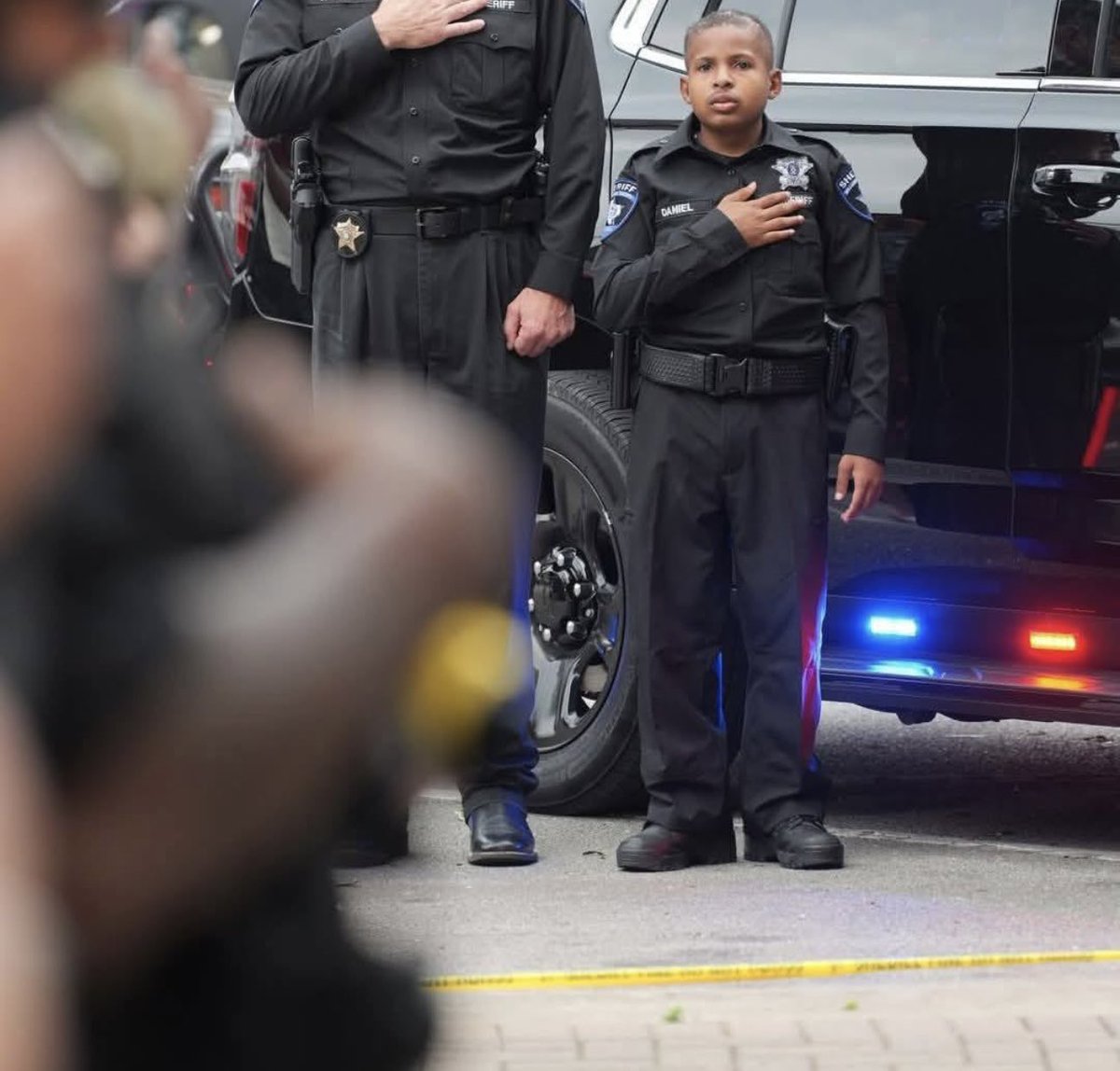 I stand with our officers 🇺🇸🇺🇸🇺🇸<a href="/ICEgov/">U.S. Immigration and Customs Enforcement</a>