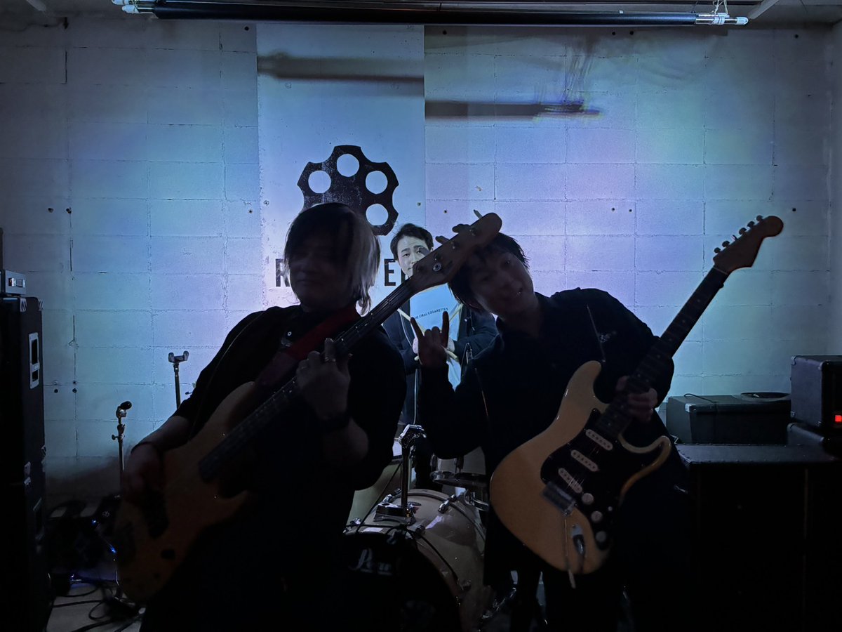 みんな知らないかもしれないけど、主催ライブもしてみたいし、遠征ライブもしてみたい。