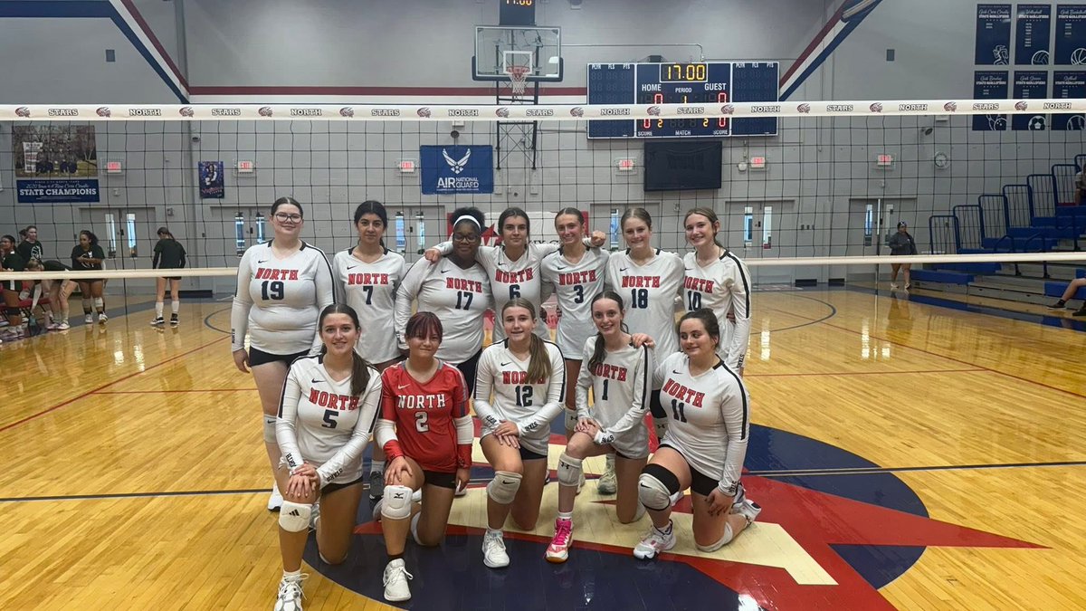 Starboosterclub's tweet photo. 🌟🏐 The Stars Booster Club was honored to help volleyball with the purchase of 3 customized nets!!! Go STARS!!! Keeping winning ladies!!!! https://t.co/wgK24aP3lZ