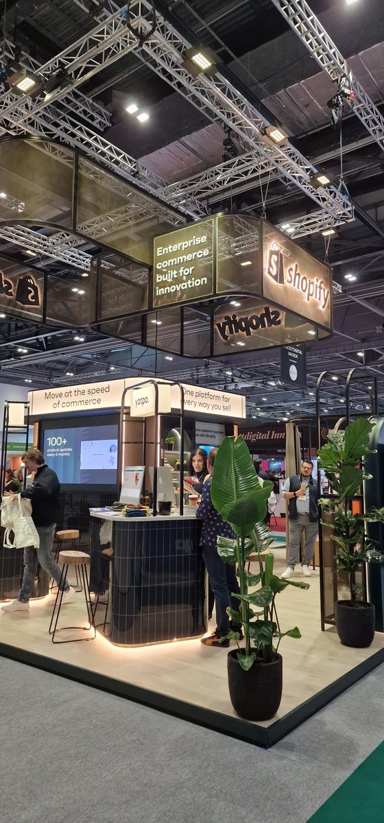 TheYariFlow's tweet image. 🚀 Day 1 at #EcommerceExpo2025 is here! @ecommerceexpo 

We’re showcasing how #YariFlow powers customisable ⚙️, scalable 📈 &amp;amp; affordable 💸 #subscriptions for ambitious brands.
📍 Find us at EP2 Expo Pod, let’s talk growth

@yarilabs 
#ECE2025 #TFM25 #eCommerceExpo