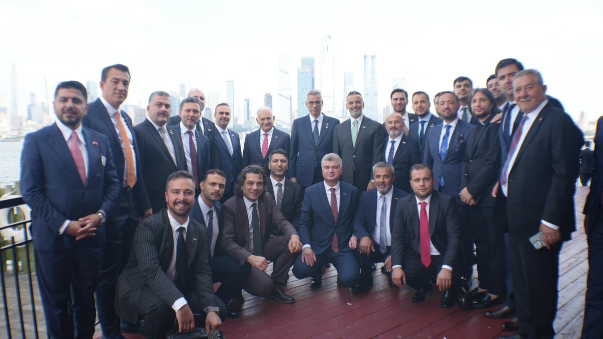 Birleşmiş Milletler Haftası vesilesiyle bulunduğumuz Amerika Birleşik Devletleri’nde, geleneksel hale getirdiğimiz “ASKON 3. Türk-Amerikan İş Dünyası Buluşması” etkinliğimizi başarıyla gerçekleştirdik. 🇹🇷🤝🇺🇸

Buluşmamızda, iki ülke arasında hedeflenen 100 milyar dolarlık ticaret